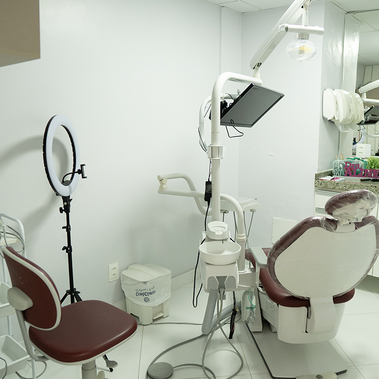 1_0000s_0000_CLINICA-15